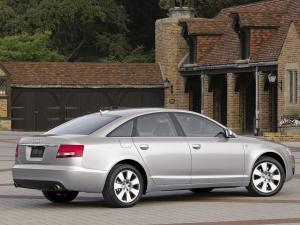Audi A6 3.2 Sedan 2005 года  (NA)